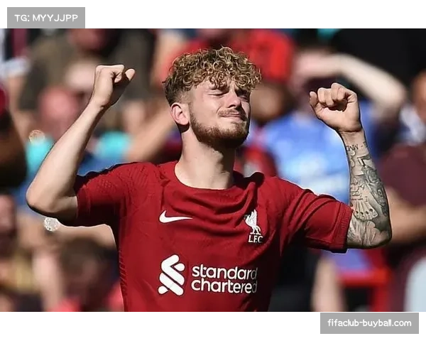 巴黎伪九号战术体系：杜埃科瓦拉茨赫利亚频繁换位制造利物浦防线混乱